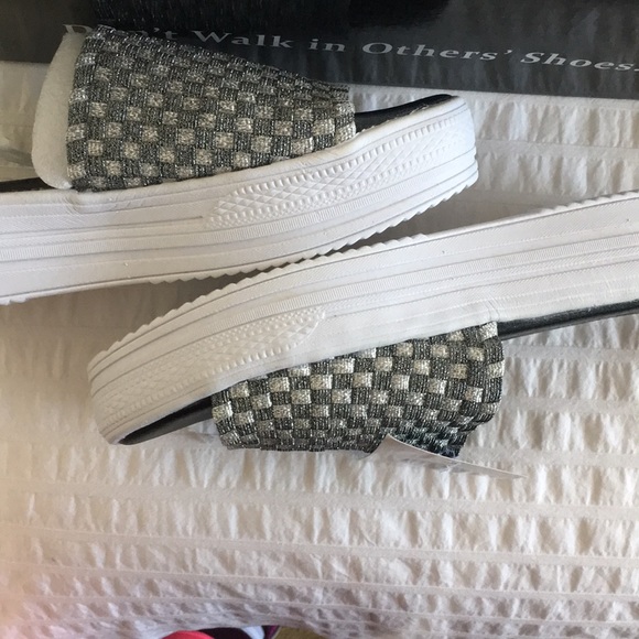 COPY - Heal USA sandals size 6 - Picture 2 of 4